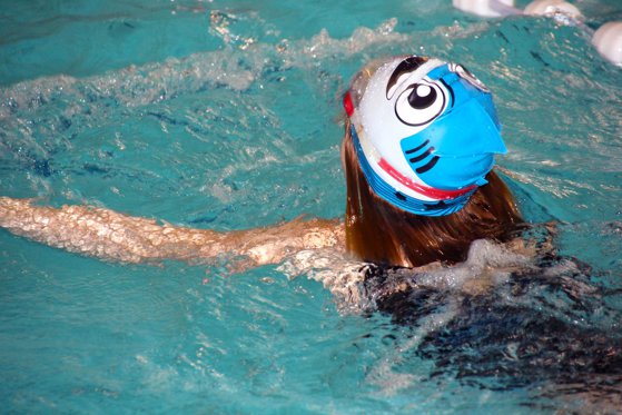 Peste 2.000 de elevi de gimnaziu vor face cursuri gratuite de înot în Capitală