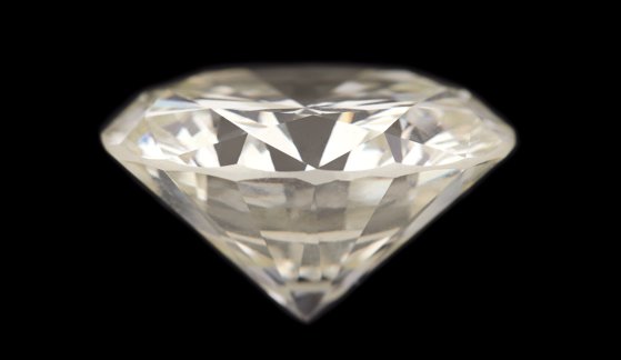 Cel mai mare diamant scos la vânzare în România are un preţ estimat la 45.000-65.000 euro | FOTO