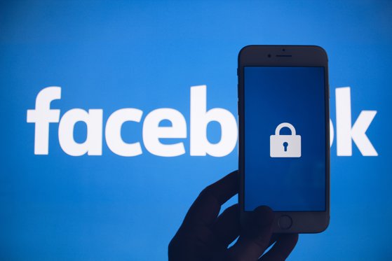 Facebook îşi regândeşte planurile pentru moneda sa digitală