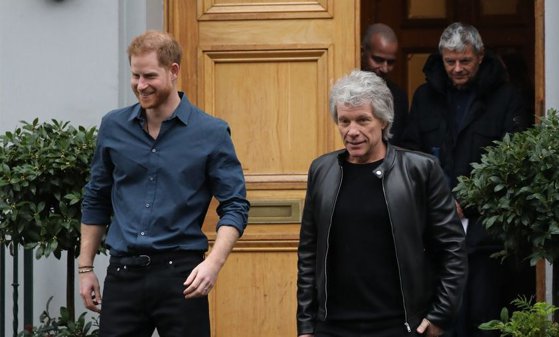 William sau Harry, cine cântă mai bine? Rockerul Jon Bon Jovi răspunde | VIDEO