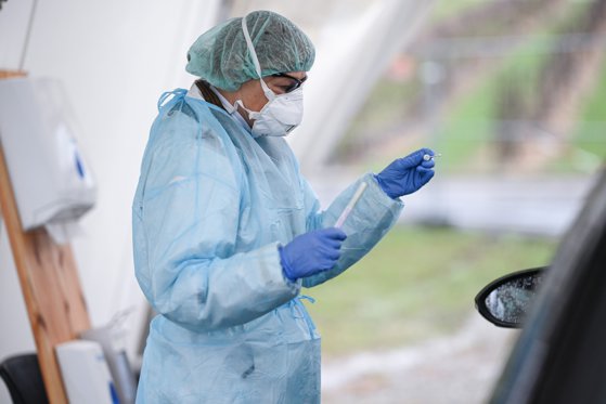 Medicul Olga Simionescu: SARS-CoV-2 a suferit mutaţii. În România s-a răspândit serotipul S, iar în Italia şi China serotipul L