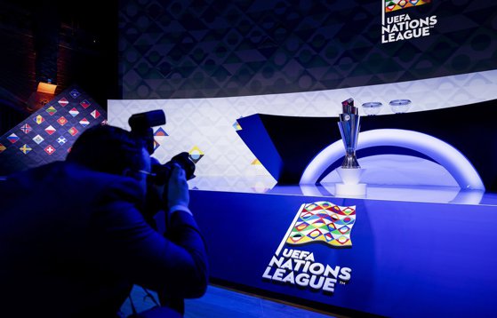 UEFA schimbă regula ofsaidului
