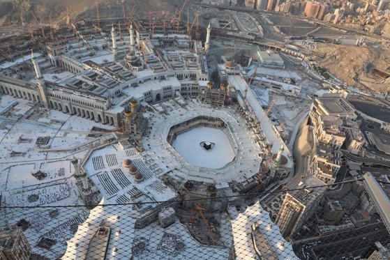 Arabia Saudită redeschide zona de pelerinaj din jurul Kaaba în Mecca