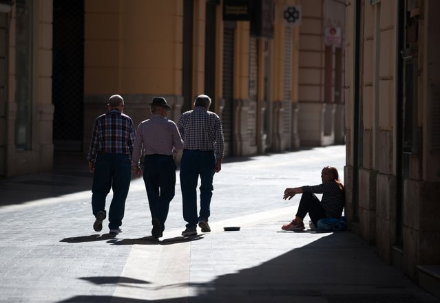 Spania va introduce un venit minim oferit de stat pentru un milion de familii