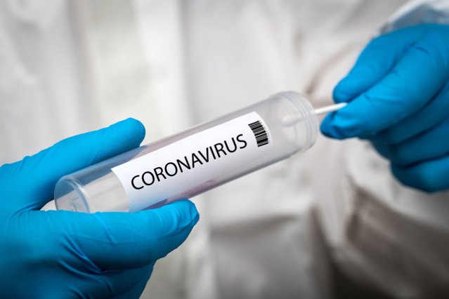 Noul coronavirus îşi pierde din putere, spune un recunoscut medic italian