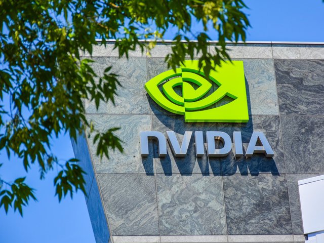 NVIDIA a depăşit Intel şi vrea să cumpere ARM. Valoarea tranzacţiei s-ar ridica la peste 50 de miliarde de dolari