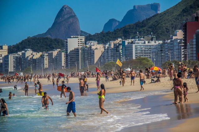 Rio de Janeiro vrea să lanseze aplicaţia prin care îţi rezervi un loc pe plajă, pentru a respecta distanţarea socială