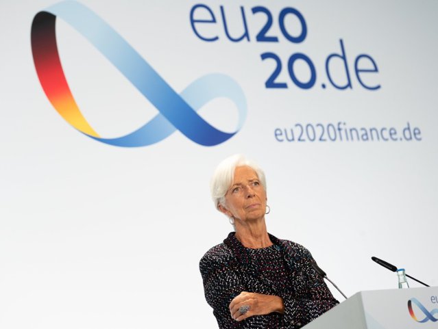 Christine Lagarde avertizează asupra efectelor economice şi sociale ale noilor restricţii