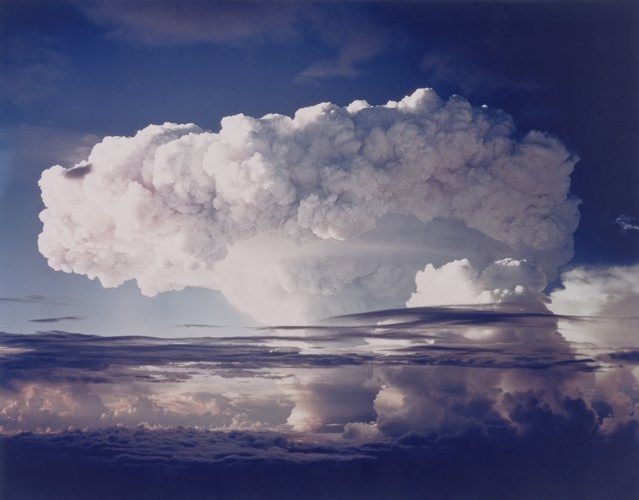 Au trecut 68 de ani de la primul test al bombei cu hidrogen. O insulă din Pacific a dispărut de pe suprafaţa pământului în urma exploziei