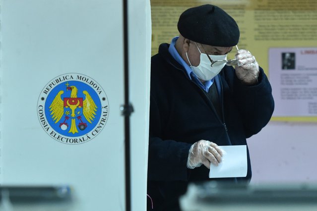 LIVE TEXT. Alegerile prezidenţiale din Republica Moldova: Prezenţă de aproximativ 2% la ora 8:00