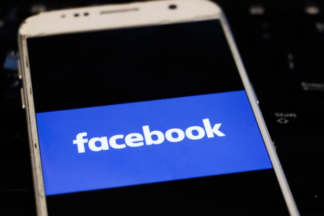 Facebook acuză Apple de comportament anticoncurenţial