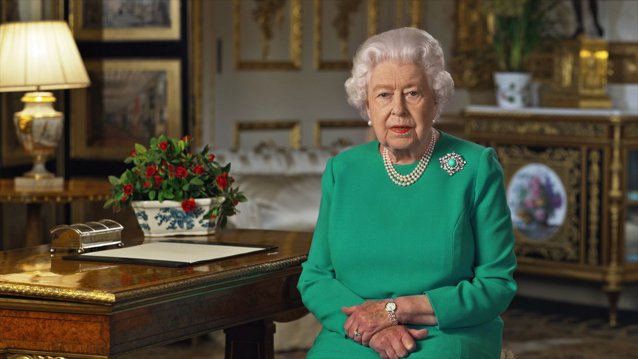 Mesajul de anul nou al Reginei Elisabeta: “Deşi mai avem încă de suportat, se vor întoarce zile mai bune”