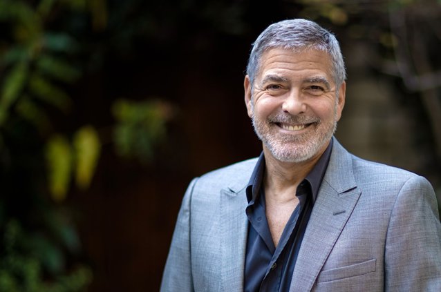 George Clooney vorbeşte despre activităţile sale din carantină. Actorul şi soţia sa îşi trimit încă scrisori de dragoste