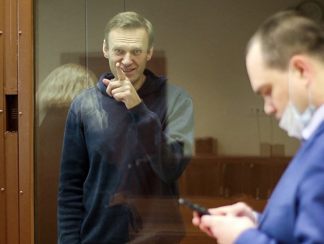 Aleksei Navalnîi a revenit în sala de judecată într-un proces în care este acuzat de calomnie