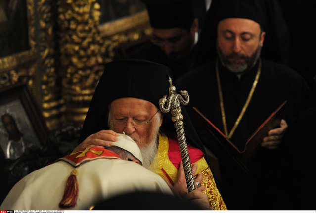 Patriarhul Constantinopolului, scrisoare după tragedia de la „Matei Balş”: ”Suferim împreună cu întreg poporul”