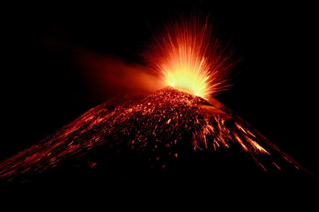 ULTIMĂ ORĂ: Vulcanul Etna a erupt. Este cea mai semnificativă din ultimii ani