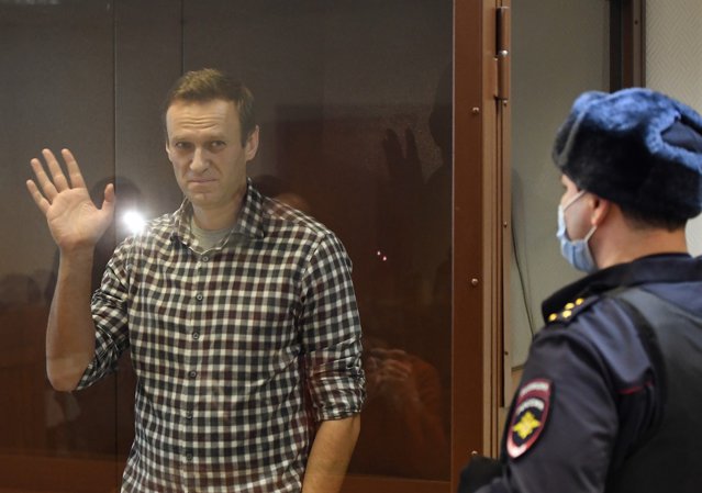 Aleksei Navalnîi intră în greva foamei, denunţând “acte de tortură” şi lipsa de îngrijiri medicale