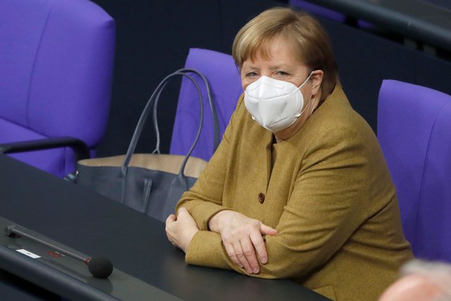 Angela Merkel este pregătită să comande vaccinul rusesc Sputnik V, dacă va fi autorizat în UE