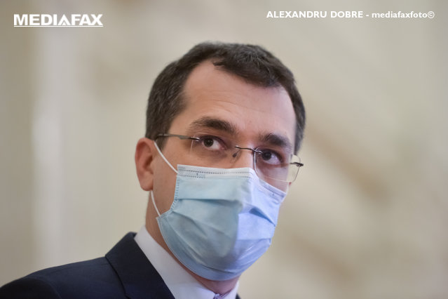 Un nou caz de infectare cu tulpina sud-africană a fost confirmat în România. Reacţia ministrului Sănătăţii
