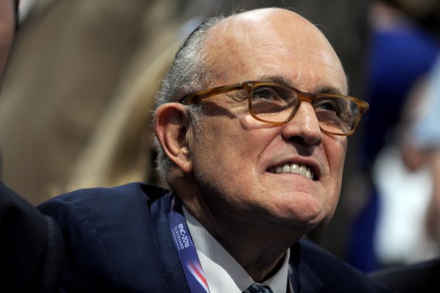 NYT: Percheziţii la Rudy Giuliani, avocatul lui Donald Trump, în ancheta privind contacte cu Ucraina