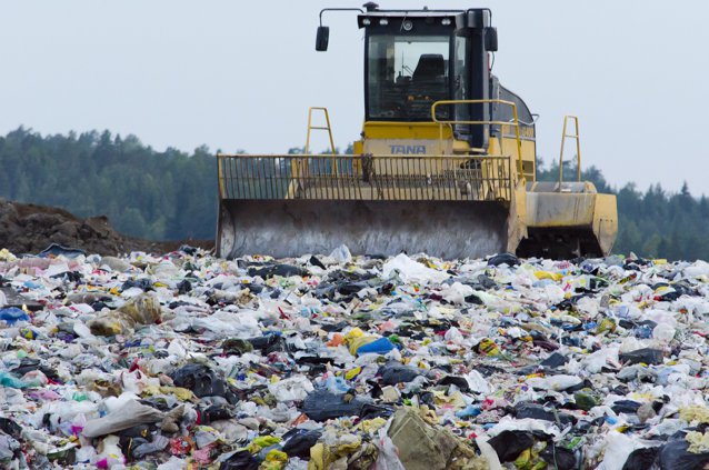 Deşeuri de import. Europarlamentar: „România riscă să devină groapa de gunoi a Europei”