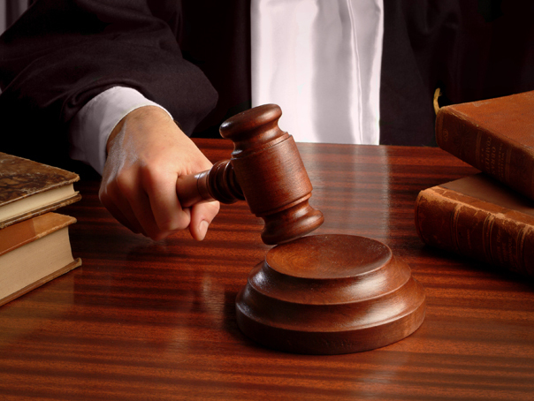 Judecătoare exclusă din magistratură pentru afirmaţii lipsite de decenţă