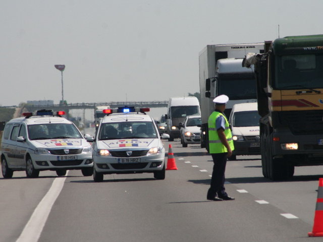 Accident în lanţ pe Autostrada Soarelui. Coloană pe sensul spre Bucureşti