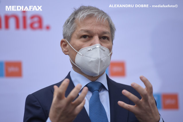 Dacian Cioloş: ne asumăm responsabilitatea guvernării şi să pornim negocierile cu celelalte partide