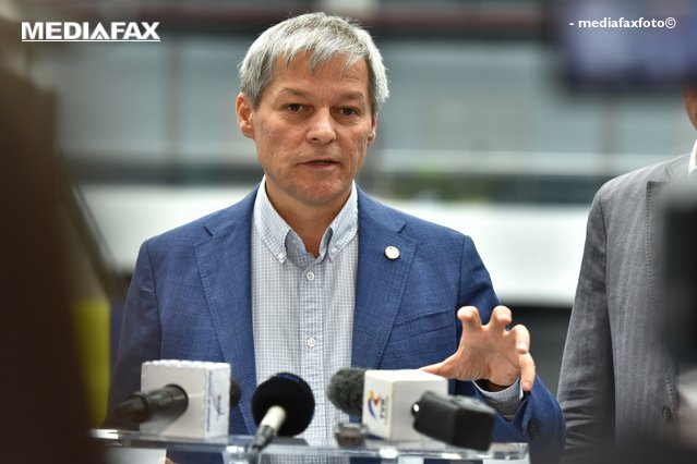Klaus Iohannis l-a desemnat pentru candidat la premier pe Dacian Cioloş. Preşedintele României a semnat decretul