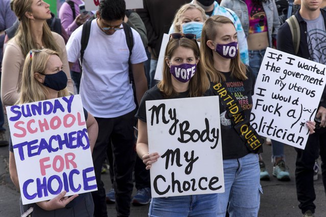 Legea care interzice avorturile în Texas a fost blocată. Judecător: „Femeile au fost împiedicate să-şi exercite controlul asupra propriilor vieţi”