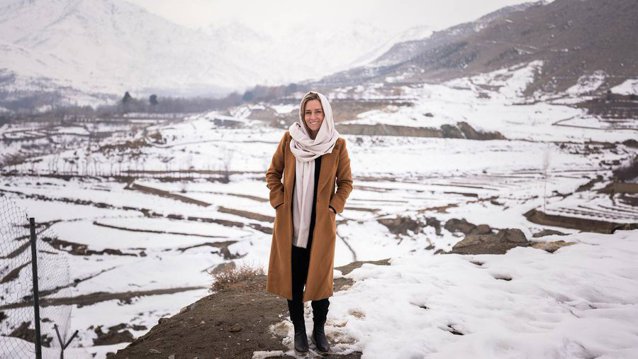Noua Zeelandă „se apără”, după ce o jurnalistă însărcinată a trebuit să apeleze la talibani pentru ajutor