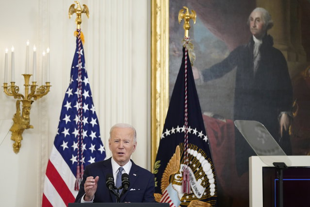 Joe Biden anunţă măsuri ample pentru atenuarea majorărilor preţurilor la carburanţi