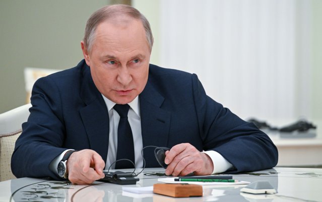 Oamenii lui Putin îl caută pe jurnalistul Andrei Soldatov, căruia i-au blocat conturile bancare