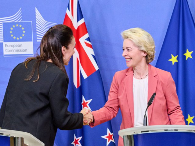 UE şi Noua Zeelandă au semnat un acord de liber schimb, după patru ani de negocieri