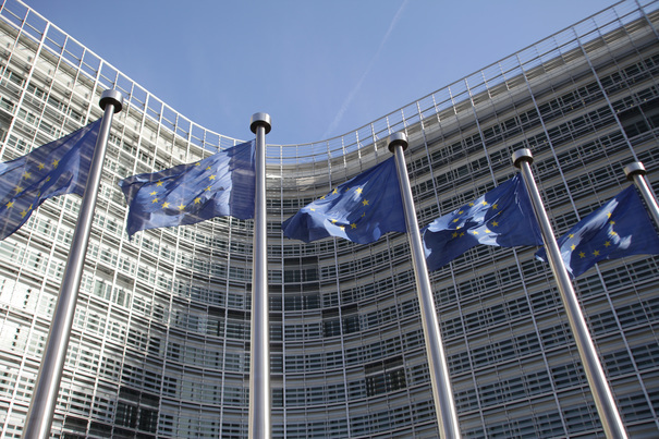 Un gigant tech cere o dobândă de sute de milioane de euro de la UE după ce a câştigat în apel anularea unei amenzi