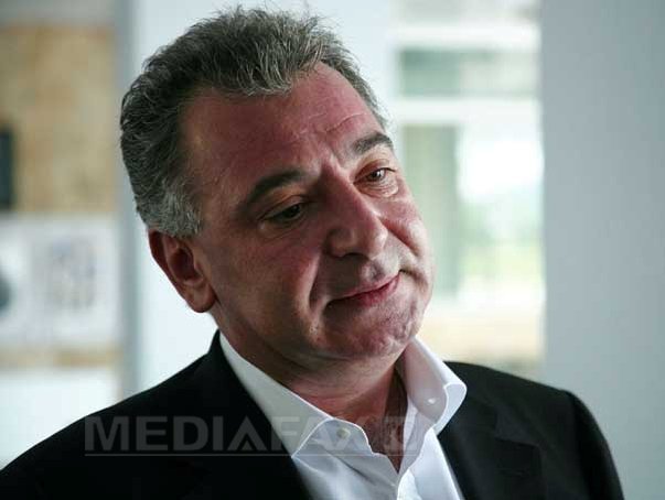 Frank Timiş, controversatul om de afaceri român care a făcut bani din licenţe de petrol, gaze, aur în toată lumea, revine în prim plan