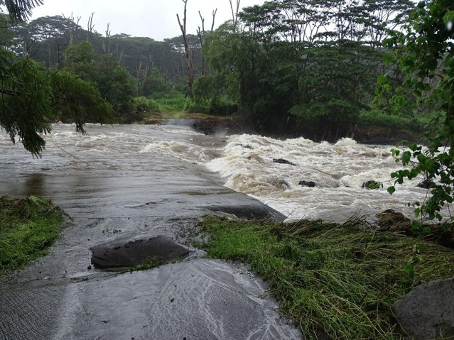 Pericol de inundaţii pe zeci de râuri din întreaga ţară