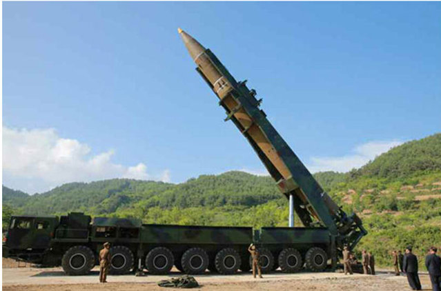 Coreea de Nord lansează o rachetă balistică înainte de vizita în zonă a vicepreşedintelui american