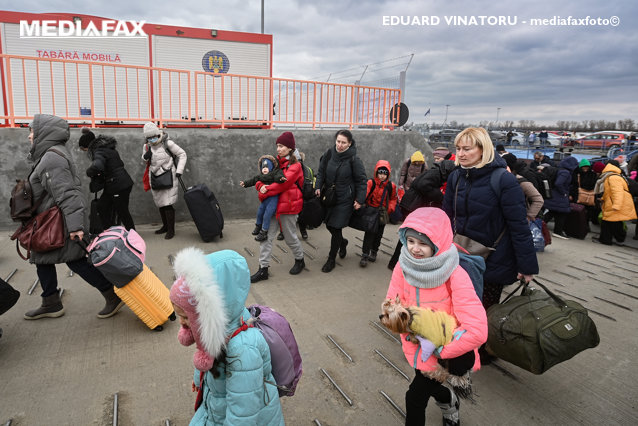 Studiu: Unul din doi copii refugiaţi din Ucraina se confruntă cu anxietatea