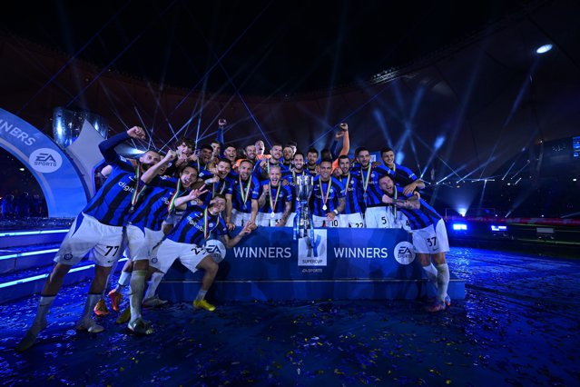 Inter învinge rivala AC Milan într-o finală după 12 ani şi intră în posesia Supercupei Italiei