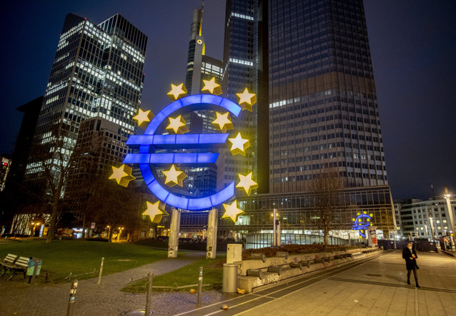 Inflaţia în zona euro a scăzut mai mult decât aşteptările, la 2,4% în noiembrie