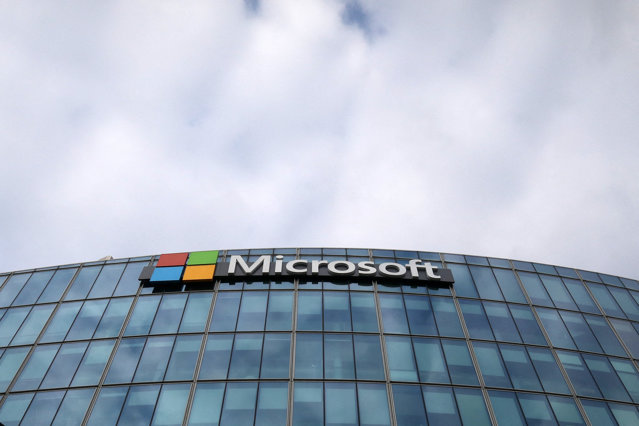 Microsoft anunţă o răscumpărare gigant de acţiuni în valoare de 60 de miliarde de dolari