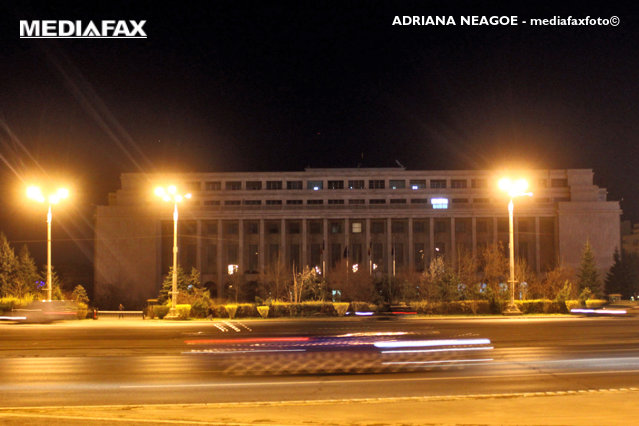 Palatul Victoria, iluminat sâmbătă în mov, de Ziua Mondială Alzheimer