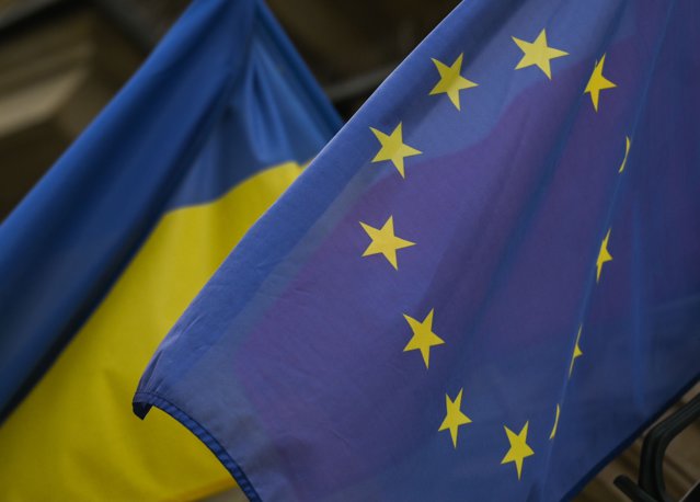 UE ia în considerare un plan de împrumuturi de până la 40 miliarde de euro pentru Ucraina