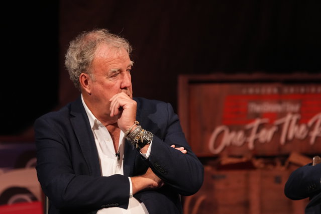 Fostul prezentator Top Gear, Jeremy Clarkson, forţat să îşi schimbe stilul de viaţă după operaţie