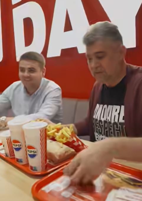 Premierul Marcel Ciolacu s-a dus la fast-food şi a comandat dublu cheeseburger