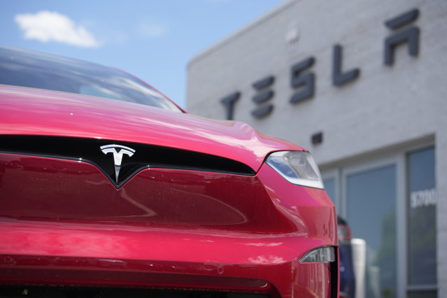 Tesla dezamăgeşte: Livrările de autovehicule în al treilea trimestru au fost sub nivelul aşteptat