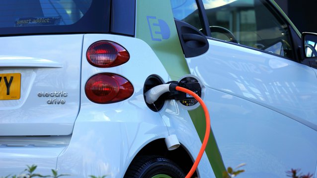 UE impune taxe vamale pentru maşinile electrice din China, riscând reacţia Beijingului