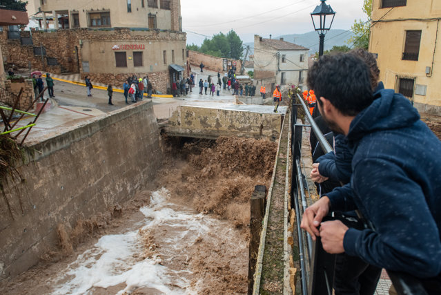 Un sistem meteorologic rar explică dezastrul din Spania