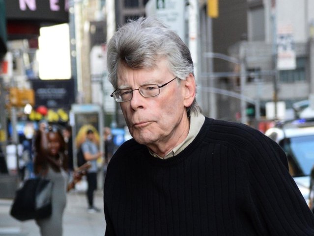 Autorul Stephen King părăseşte platforma X, descriind atmosfera ca fiind „prea toxică”